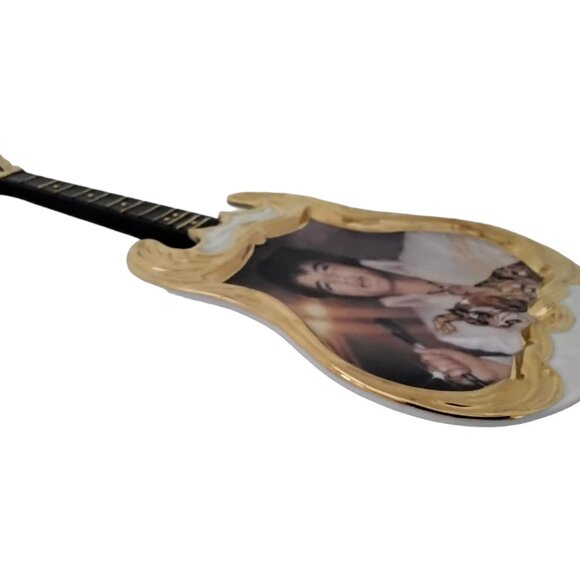 Elvis Presley Bradex Ceramic Guitar Plate No. B02915 in Limited Edition 1974 - Picture 5 of 6